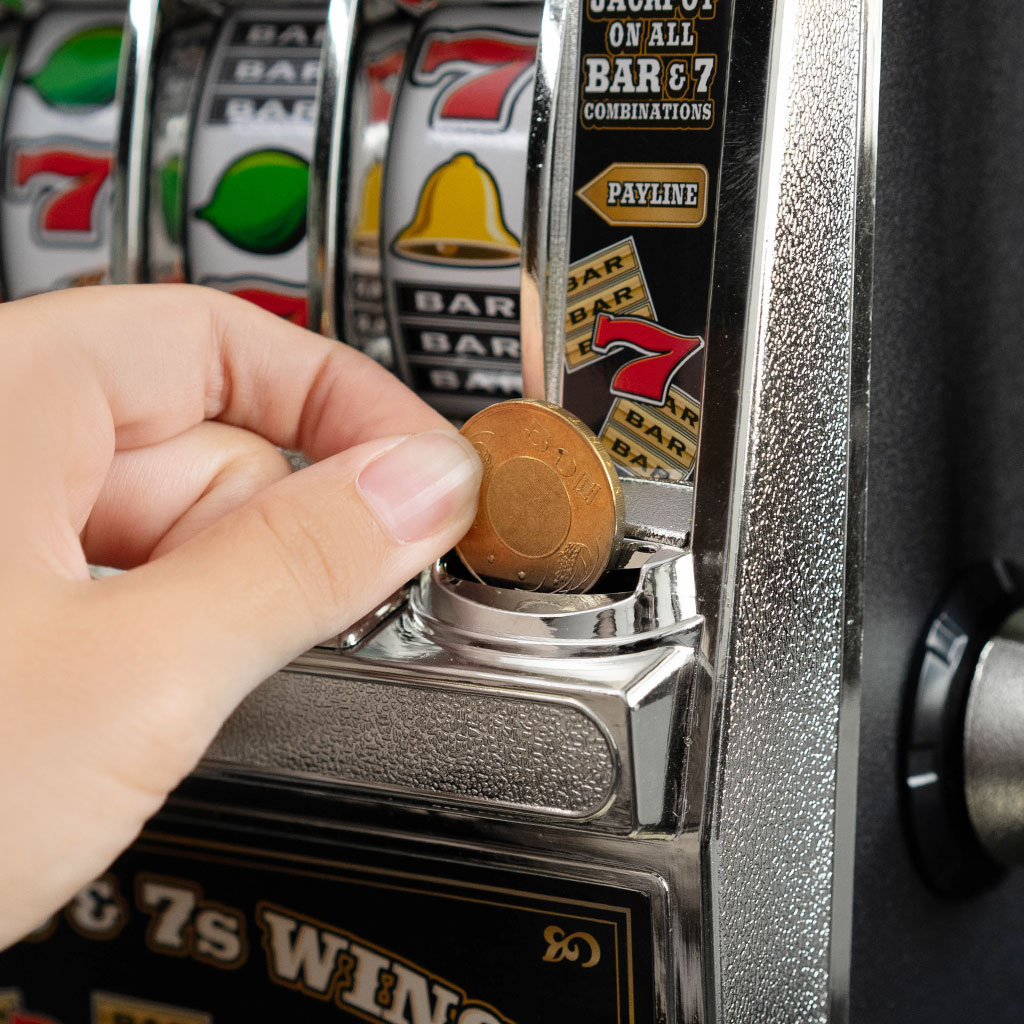 拉霸遊戲機存錢筒| 私控選物Out of Ctrl