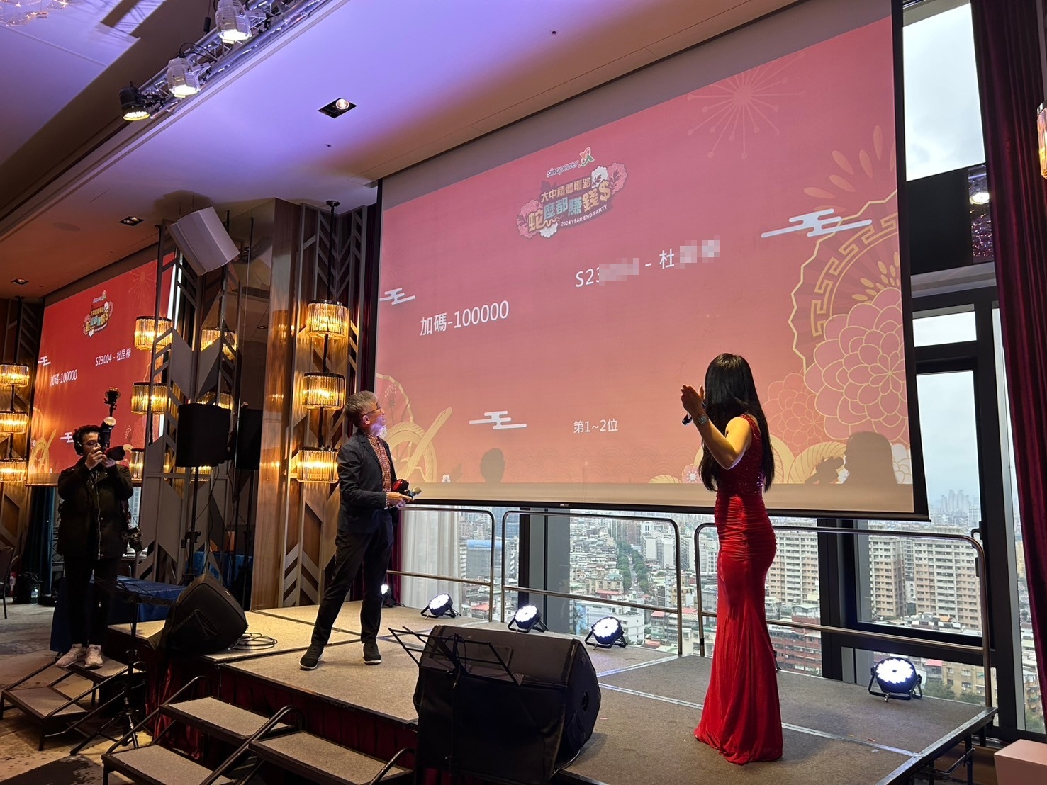 大中積體電路尾牙客製化拉霸抽獎/馬賽克抽獎過場動畫/無線抽獎按鈕+桌次查詢+得獎查詢系統