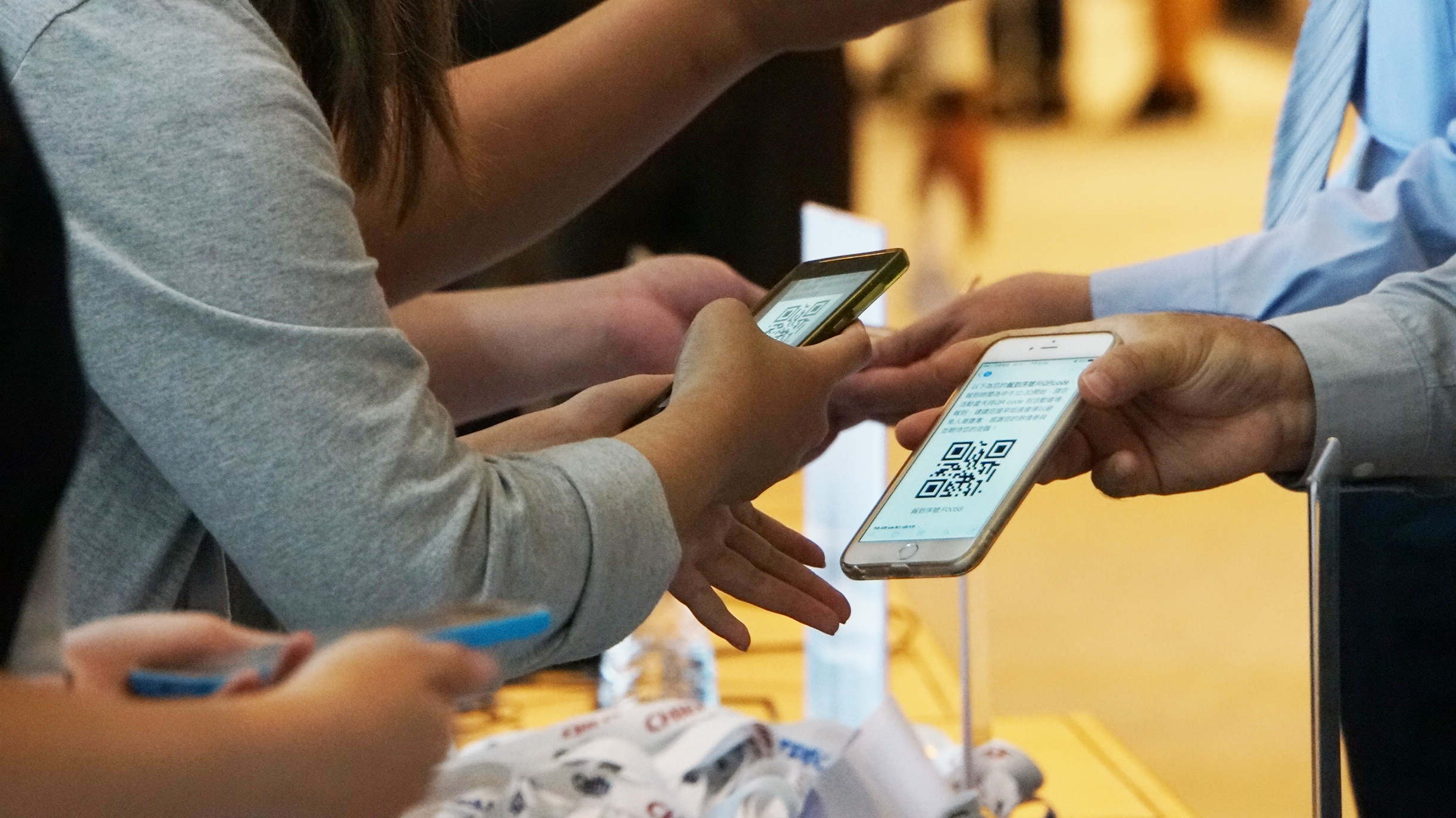 尾牙春酒晚宴 QRCode報到/QRCode報到邀請函簡訊發送/客製化抽獎/得獎查詢/桌次查詢/互動票選系統(線上投