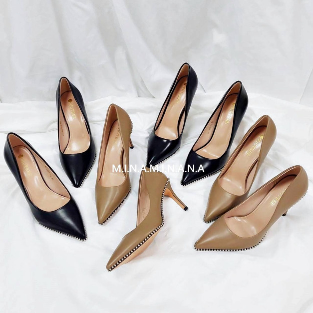 5折✦實拍鉚釘尖頭高跟鞋【S3380】MINANA