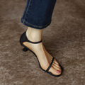 極簡風方頭露趾中跟涼鞋【S4245】MINANA_9