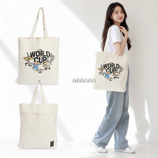 現貨✨ADIDAS MASCOT TOTE2026世足吉祥物 帆布包 單肩包 手提袋 三葉草 KE9640 MiNANA