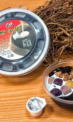 劉大爺嫩Q仙草凍