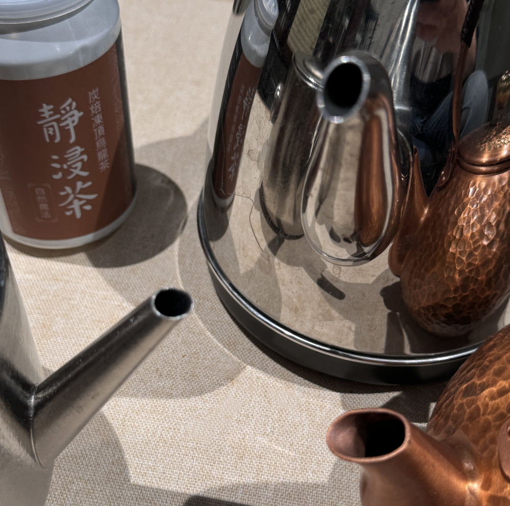 三種燒水壼的壼嘴展現