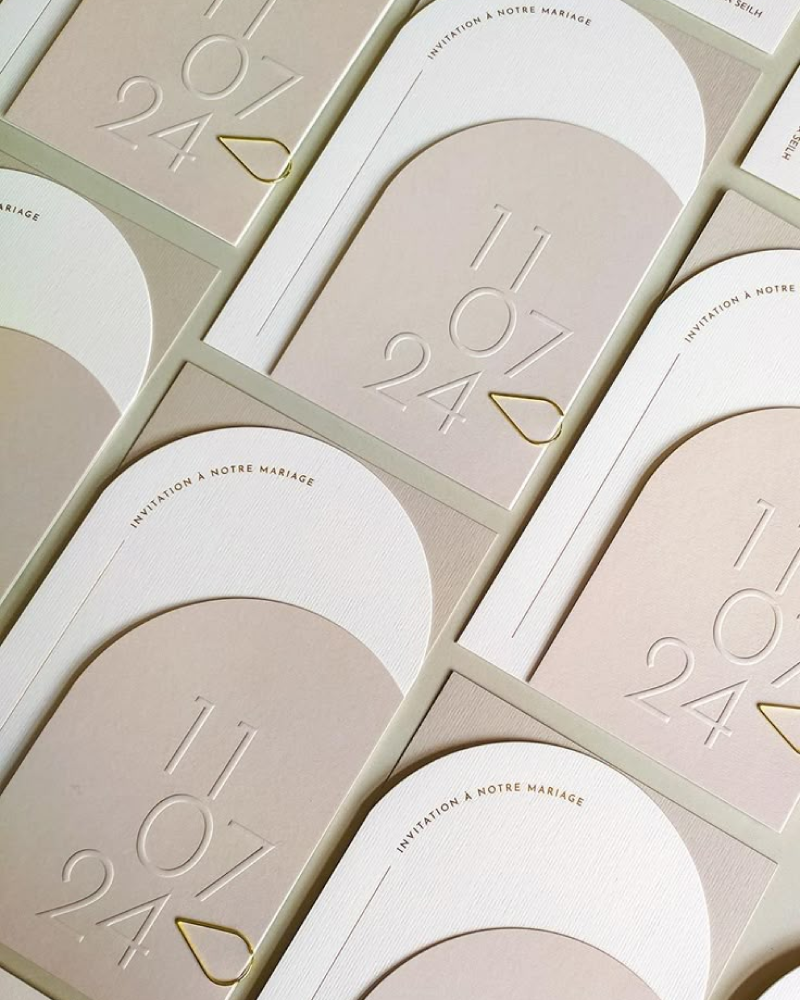 耳畔呢喃 Whisper