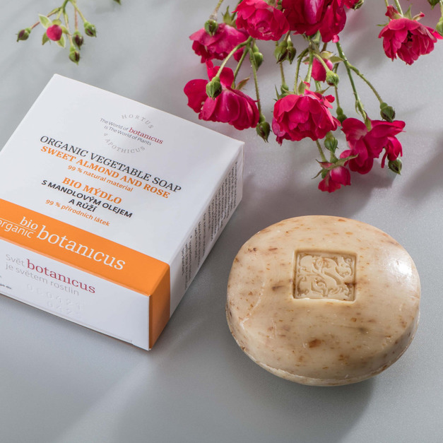 玫瑰&甜杏仁油嫩膚皂 100g (*多件另有優惠*)