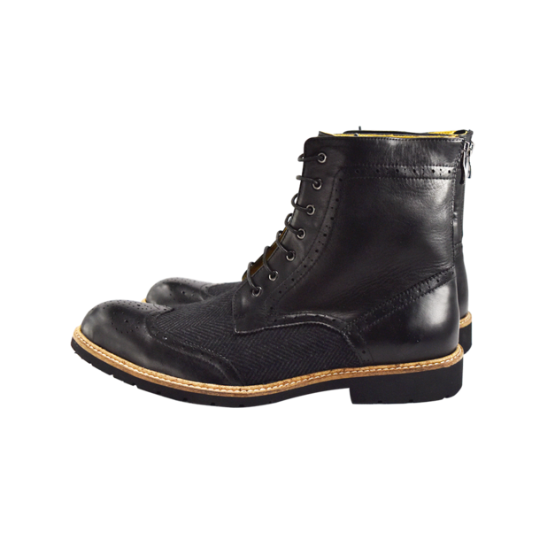 LAIO 英式復古翼紋雕花中筒靴 - 黑