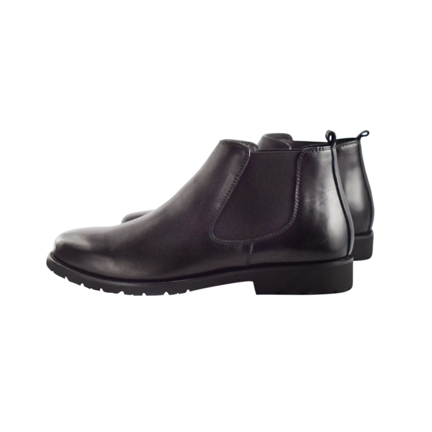 LAIO 極簡素面雀爾西靴 - 黑