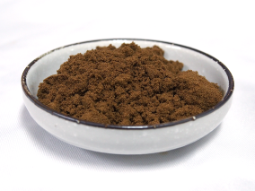 烏身圓葉白奇楠沉香粉，半兩260元，每兩460元