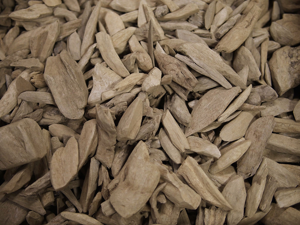 特級馬拉OK沉香，每兩300元