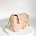 GUCCI GG Marmont 翻蓋包 16cm 藕粉_1