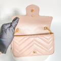 GUCCI GG Marmont 翻蓋包 16cm 藕粉_2