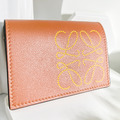 LOEWE 牛皮三折短夾 焦糖色_5