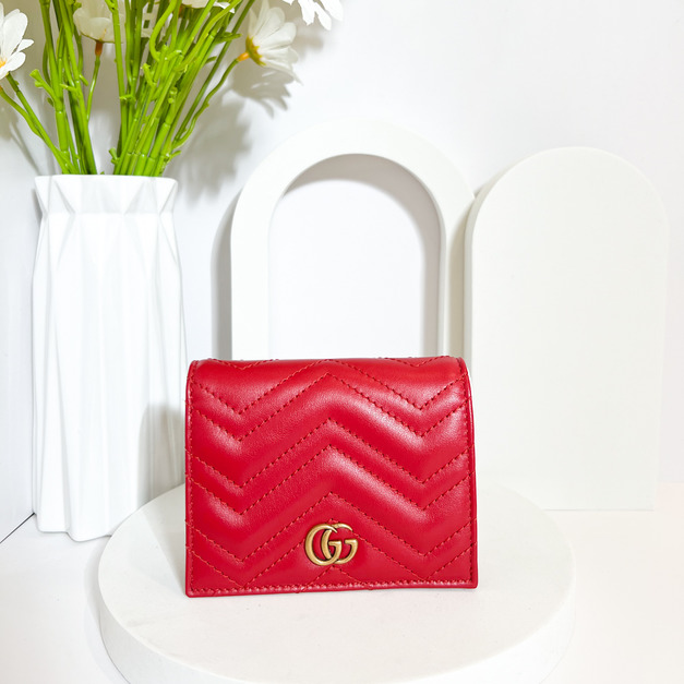 GUCCI GG Marmont 對開短夾 紅