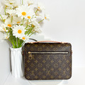 LOUIS VUITTON LV 郵差包_7