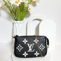 LOUIS VUITTON LV 壓印小包 黑色