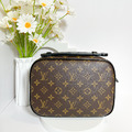 LOUIS VUITTON LV S LOCK 郵差包_5