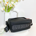 BURBERRY 素黑尼龍斜背包_5