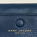 MARC JACOBS MJ 豆豆短夾 藏藍_4