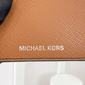 MICHAEL KORS MK HARRISON 防刮皮革對開短夾 焦糖_3