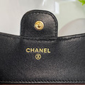 CHANEL 羊皮三折短夾 黑金_5