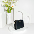 MARC JACOBS MJ 對開短夾_5