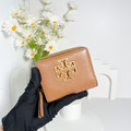 TORY BURCH TB 簍空金屬LOGO短夾_6