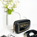 FENDI FENDACE LOGO 郵差包_4
