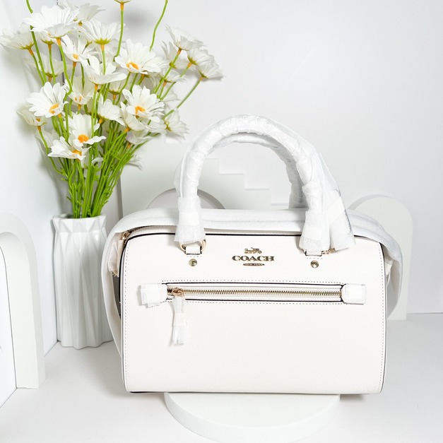 COACH 新版波士頓包