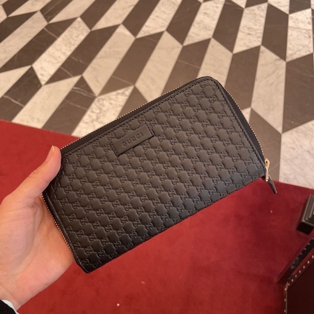 GUCCI 壓印拉鍊長夾