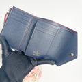 LOUIS VUITTON LV VICTORINE 壓印三折短夾 海軍藍/紅_1