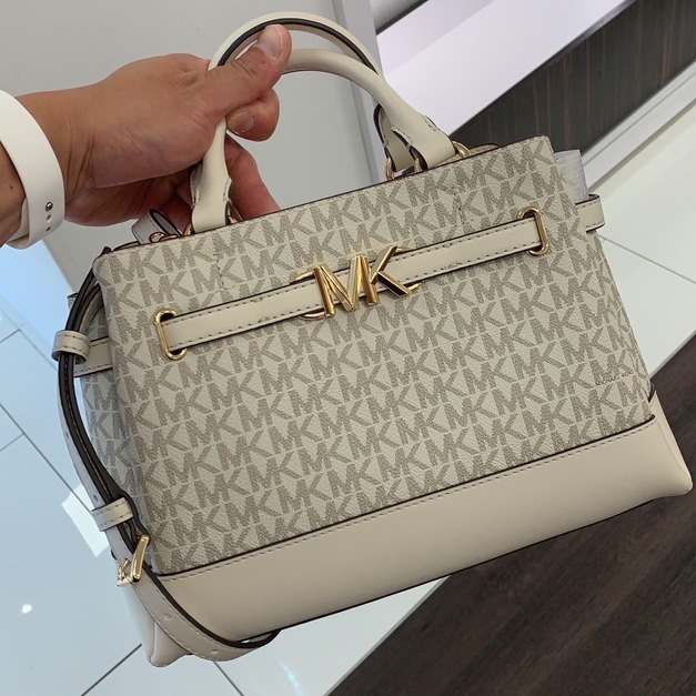 MK 新款手提斜背包