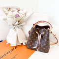 LOUIS VUITTON NEONOE BB LV_2