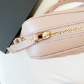 YSL LOU 山形紋流蘇相機包 藕粉_3