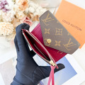 LOUIS VUITTON LV Victorine 桃豆 三折短夾_6