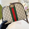 GUCCI GG Supreme 貝殼包_4