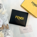 FENDI 八卡短夾 黑拼接黃