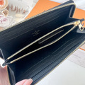 LV 皮革壓印拉鍊長夾_3