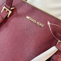 MK 防刮拉鍊肩背托特包 酒紅_3