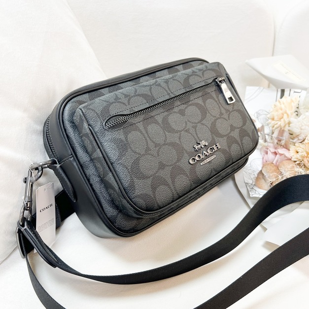 COACH 新款老花大相機包