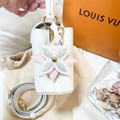 LV Capucines Mini 白_4