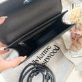 Vivienne Westwood 翻蓋斜背方包_3