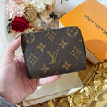LV Noa L型拉鍊錢包_1