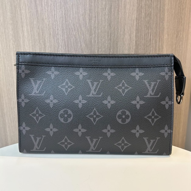 LV黑老花斜背/男包