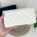 [二手] CHANEL 翻蓋長夾 白色荔枝牛皮_5
