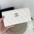 [二手] CHANEL 翻蓋長夾 白色荔枝牛皮_1