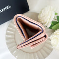 [二手] CHANEL 19 MINI短夾 草莓牛奶_4