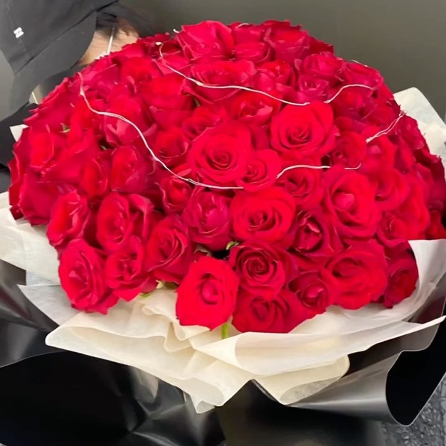 鮮花 | 紅色玫瑰花束