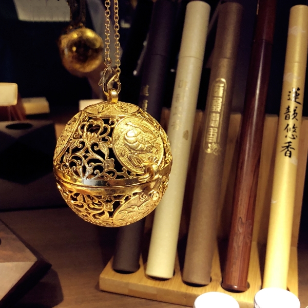 粉金一級金唇蓮花銅爐(6寸) -佛具用品百貨首選| 嘉南佛教文物