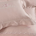 【織眠家族】60支精梳棉／長絨棉／刺繡／兩用被床包組／雙人／加大／特大／莫內花園.淺粉_3